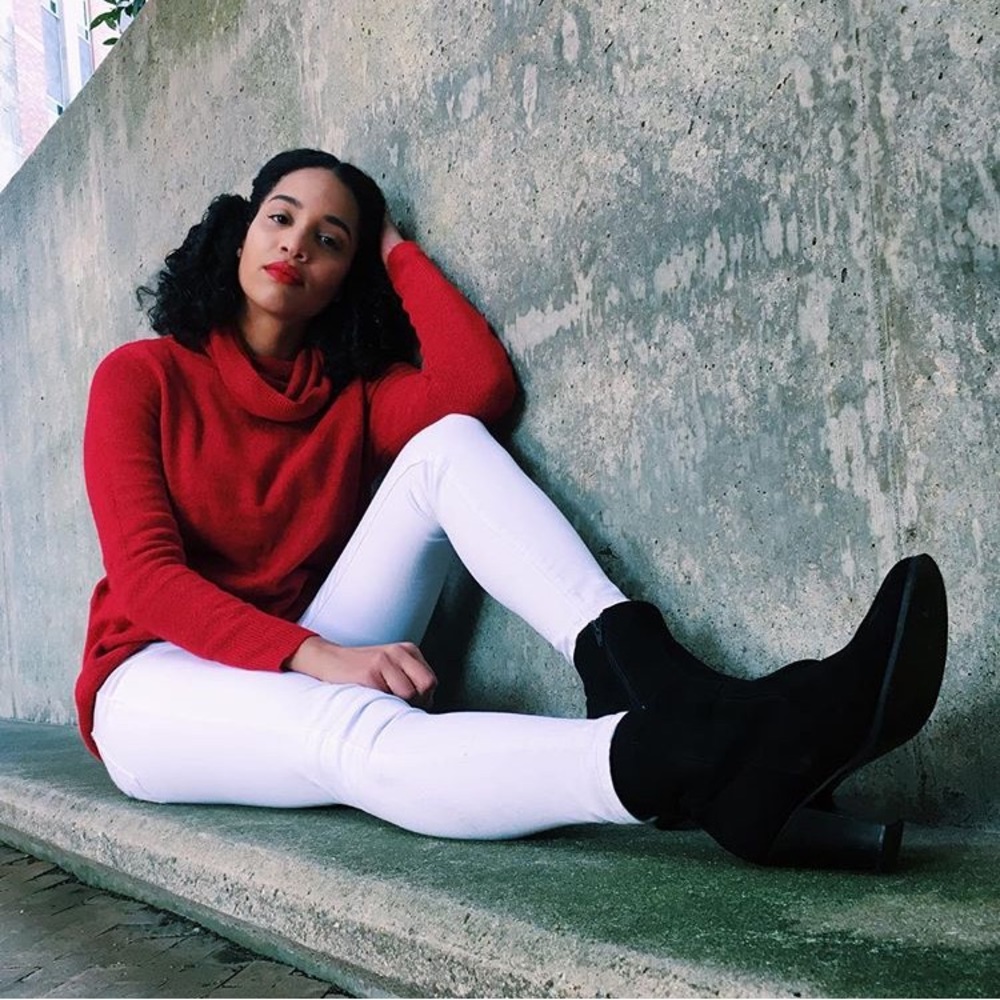 Turtleneck red sweater